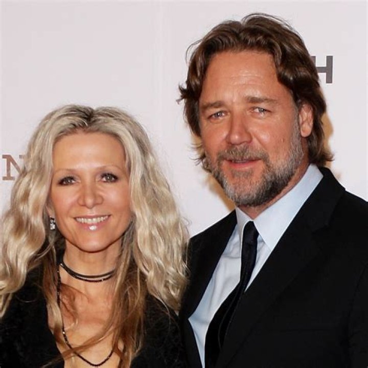 Russell Crowe Age, Height, Ex-Wife, Daughter, Net Worth